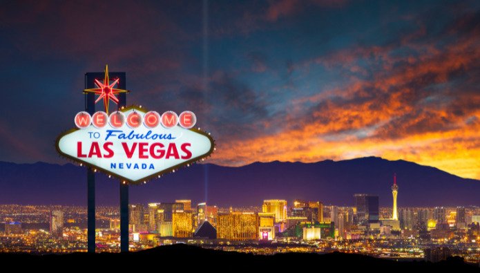 natteliv - skiltet welcome to fabulous las vegas nevada