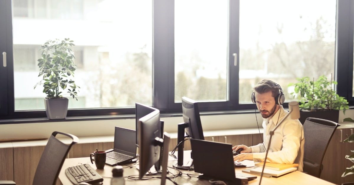 Hvordan du skaber et godt arbejdsmiljø i kundeservice-teamet